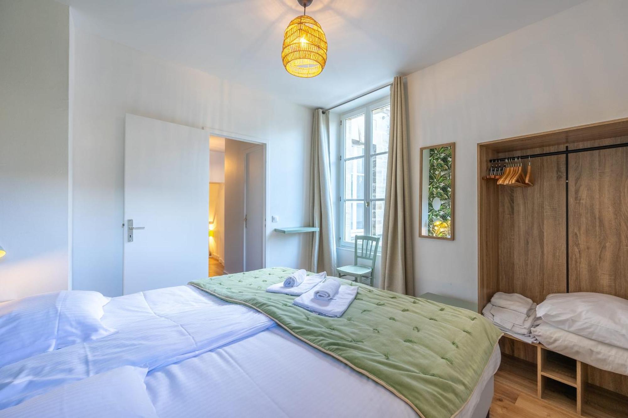 Le Petit Clos Apartment Байо Екстериор снимка