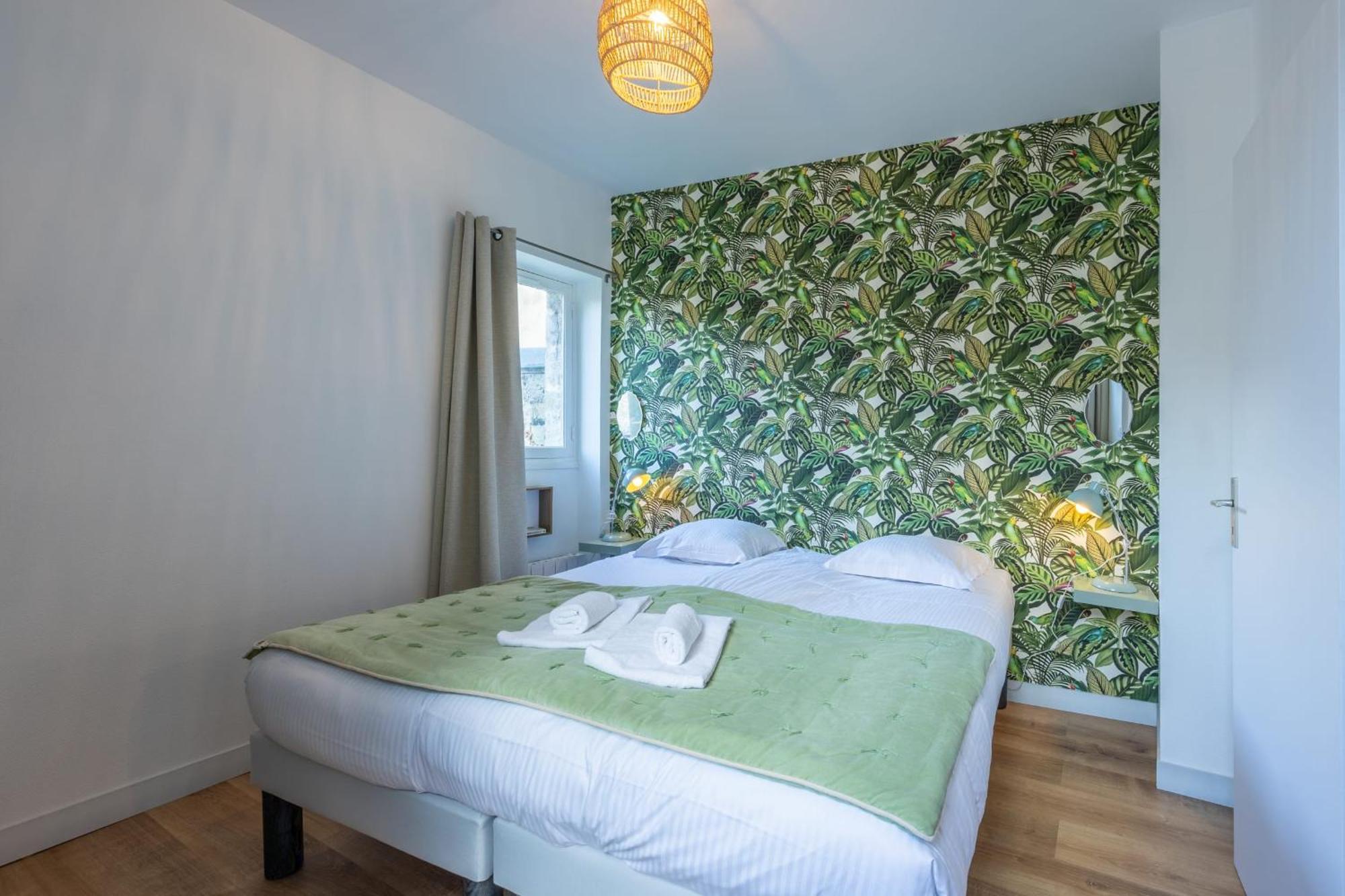 Le Petit Clos Apartment Байо Екстериор снимка